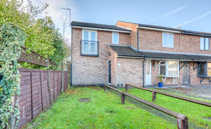 3 Bedroom End Of Terrace House For Sale In Linden Avenue, Nottingham, NG11