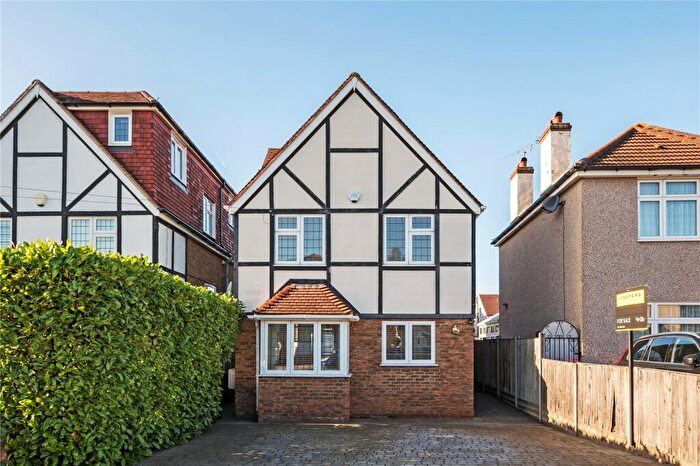 5 Bedroom Detached House For Sale In Queenswood Road, Sidcup, DA15