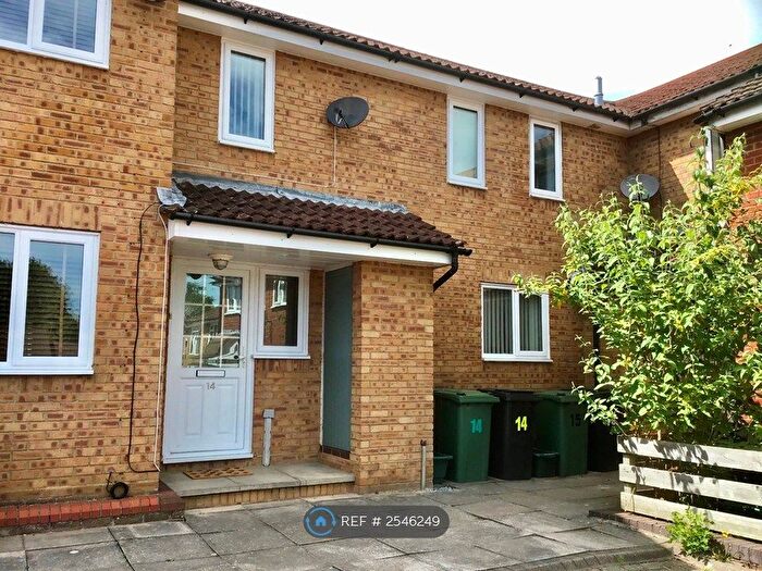 2 Bedroom Terraced House To Rent In Chantry Mews, Basingstoke, RG22