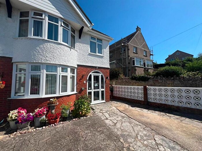 4 Bedroom Semi-Detached House For Sale In Hillsea Road, Swanage, BH19 - Photo 2