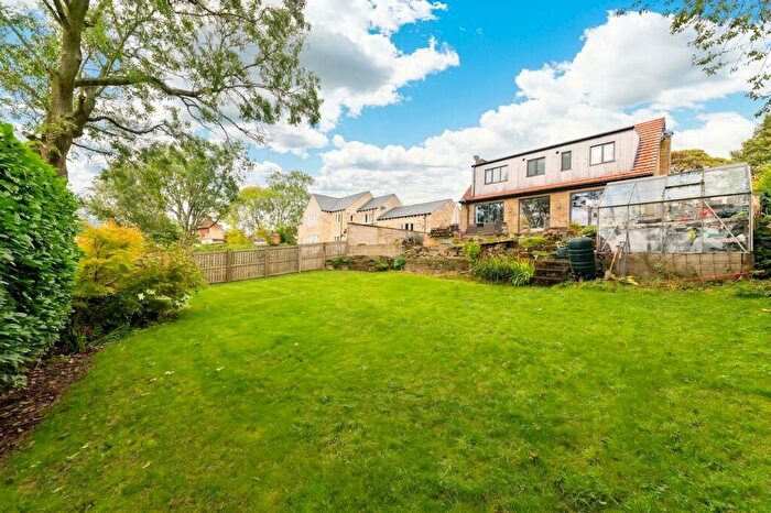 4 Bedroom Detached House For Sale In Thorncliffe, Far Bank, Shelley, HD8