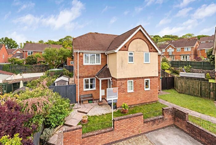 3 Bedroom Semi-Detached House For Sale In Avery Hill, Newton Abbot, TQ12