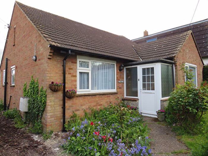 3 Bedroom Detached Bungalow For Sale In Dog Kennel Lane, Lyminge, CT18
