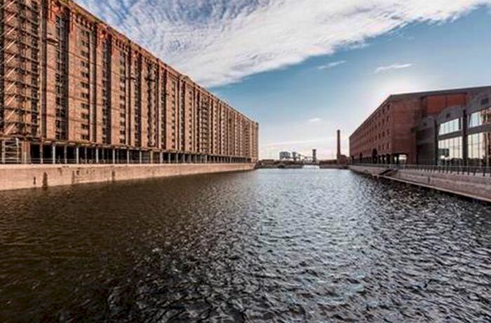 2 Bedroom Flat To Rent In Regent Road, Liverpool, L3