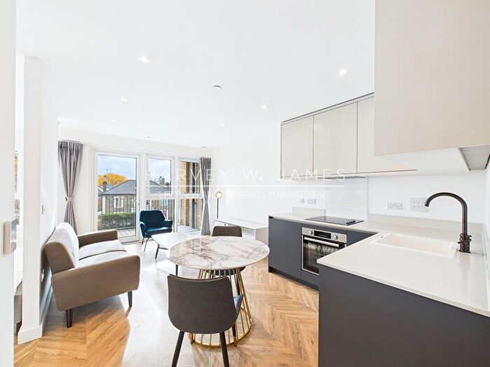 Studio To Rent In Wheatfield Way, Yorke House, KT1