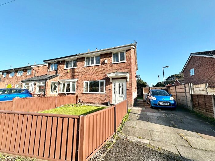 3 Bedroom Semi Detached House For Sale In Tulip Close, Sale, Greater Manchester, M33