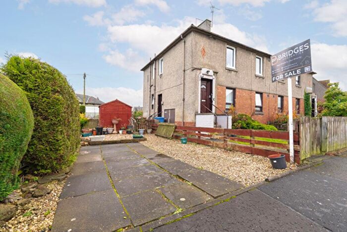 2 Bedroom Flat For Sale In Cardross Avenue, Broxburn, EH52