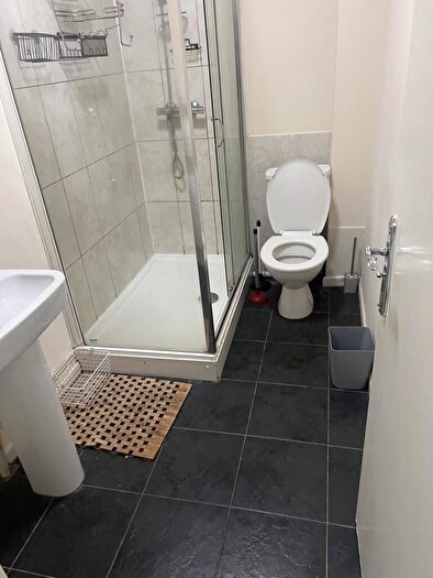 5 Bedroom Terraced House To Rent In Dunkirk Road - Bedroom Student House, NG7
