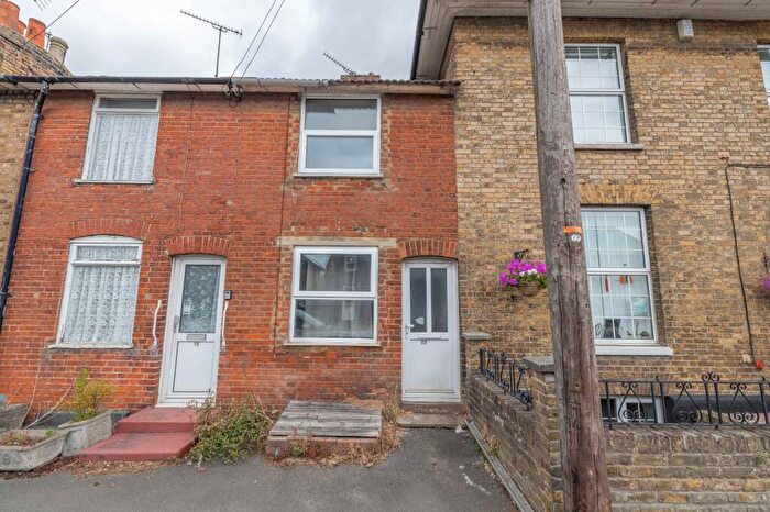 1 Bedroom Terraced House For Sale In London Road, Sittingbourne, ME9