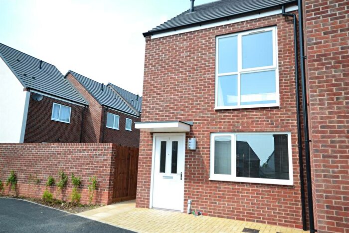 2 Bedroom Mews To Rent In Valentine Way, Newcastle, ST5
