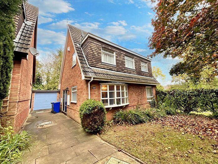 3 Bedroom Detached House For Sale In Peacehaven Grove, Stoke-On-Trent, ST4