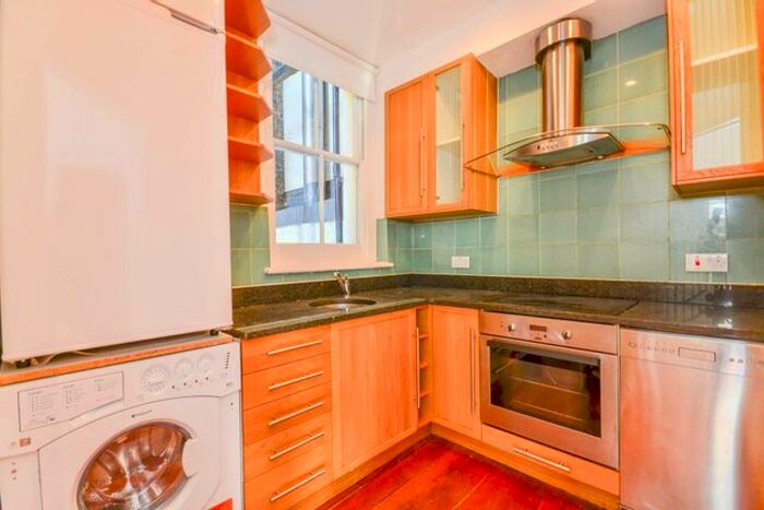 4 Bedroom Maisonette To Rent In Harrington Road, South Kensington, London, SW7