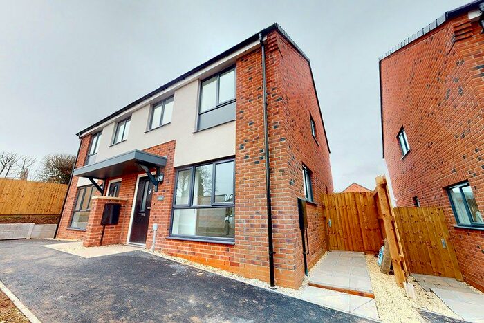 3 Bedroom Semi-Detached House For Sale In Chesterfield Road, Duckmanton, Chesterfield, S44