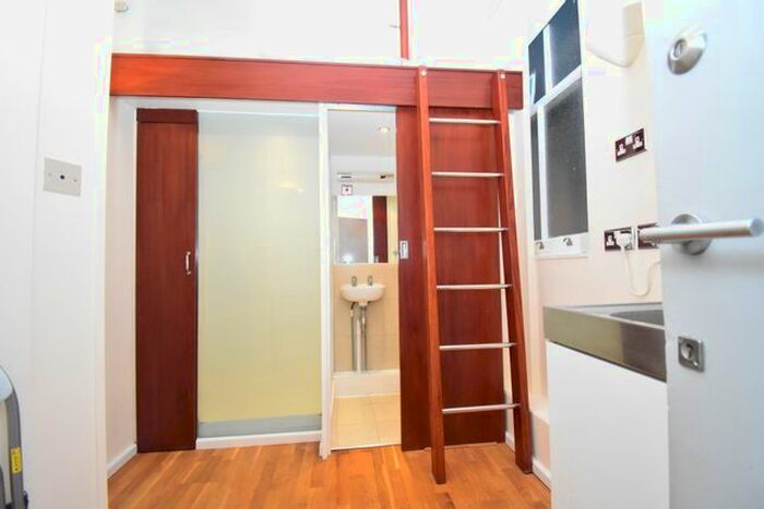 Studio To Rent In Pembridge Villas, Notting Hill, W2