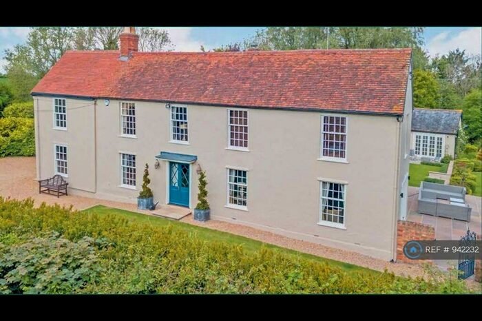 6 Bedroom Detached House To Rent In Rands Road, Essex, CM6