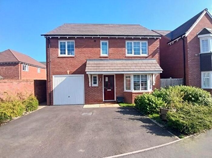 4 Bedroom Detached House For Sale In Ombersley Drive, Royal Park, Nuneaton, CV11