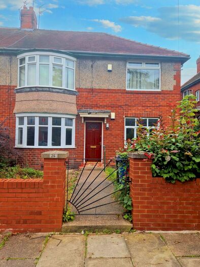 2 Bedroom Flat To Rent In Linthorpe Road, Gosforth, Newcastle Upon Tyne, Tyne And Wear, NE3