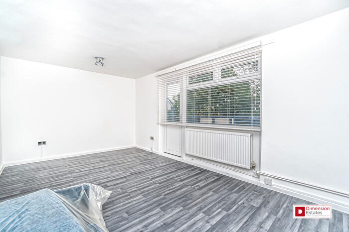 3 Bedroom Maisonette To Rent In Rushmore Road, Lower Clapton, Hackney, E5
