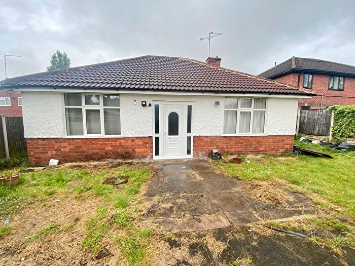 4 Bedroom Bungalow To Rent In Ladywood Road, Ilkeston, DE7