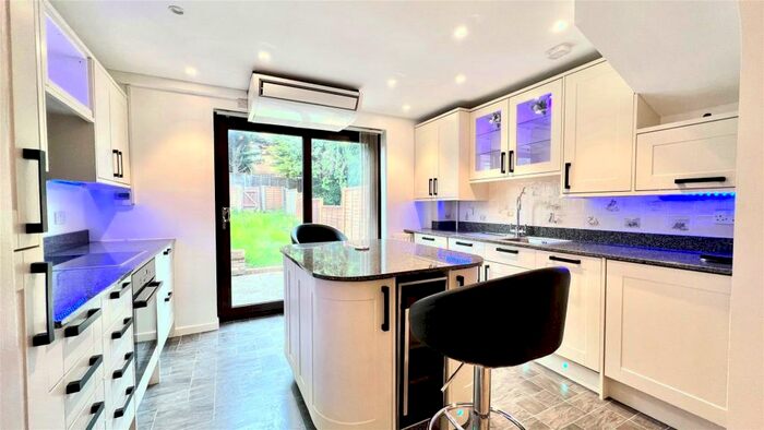 2 Bedroom Terraced House To Rent In Chilcombe Way, Lower Earley, Berkshire, RG6