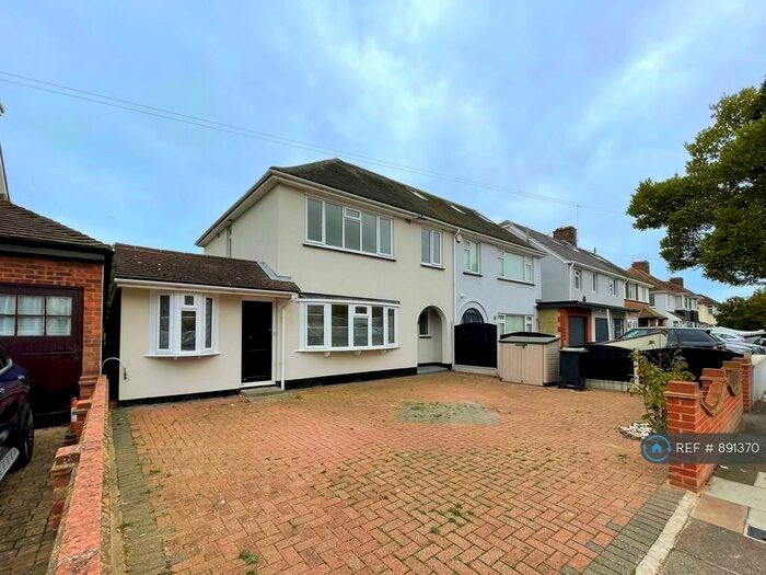 5 Bedroom Semi-Detached House To Rent In Ulster Avenue, Shoeburyness, Southend-On-Sea, SS3