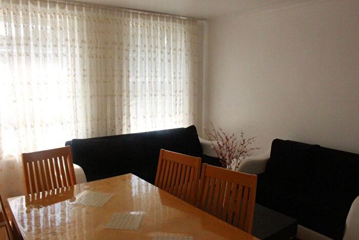 2 Bedroom Flat To Rent In Holloway Road, Area, N7