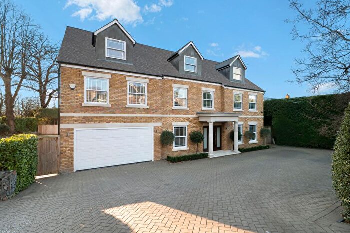 6 Bedroom Detached House For Sale In Benfleet Close, Cobham, KT11