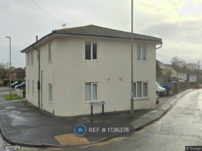 1 Bedroom Flat To Rent In Chandler House, Knaphill, Woking, GU21