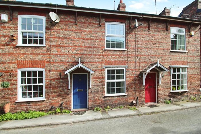 2 Bedroom Terraced House For Sale In River Street, Wilmslow, Cheshire, SK9