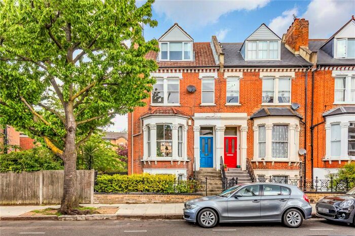 3 Bedroom Apartment To Rent In Witherington Road, London, N5