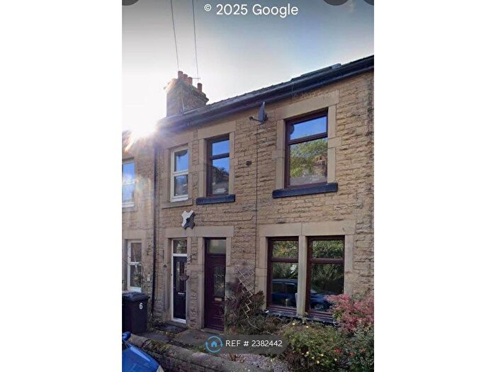 3 Bedroom Terraced House To Rent In Brooklands, Buxton, SK17