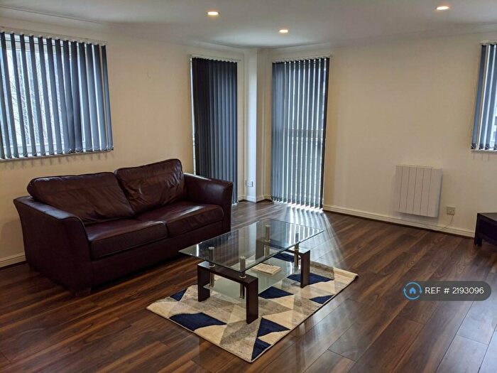 1 Bedroom Flat To Rent In Meridian Place, London, E14