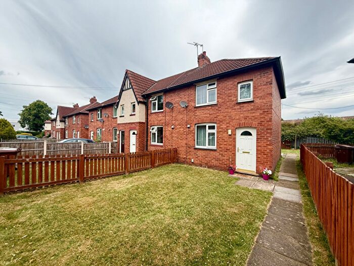 2 Bedroom End Of Terrace House To Rent In Portobello Grove, Wakefield, West Yorkshire, WF2
