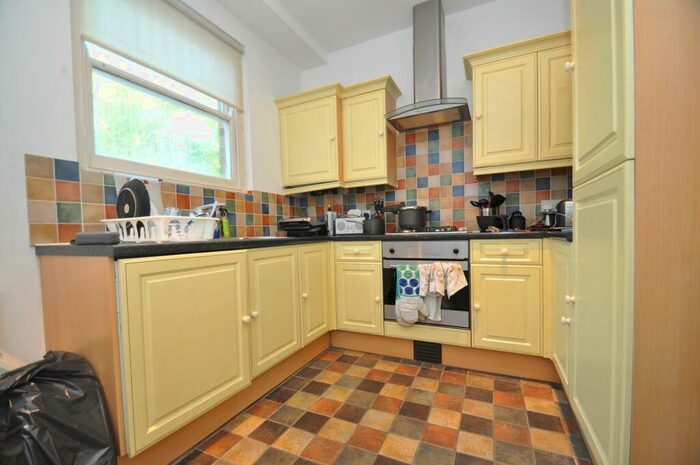 1 Bedroom Flat To Rent In Marlborough Road, Upper Holloway, N19