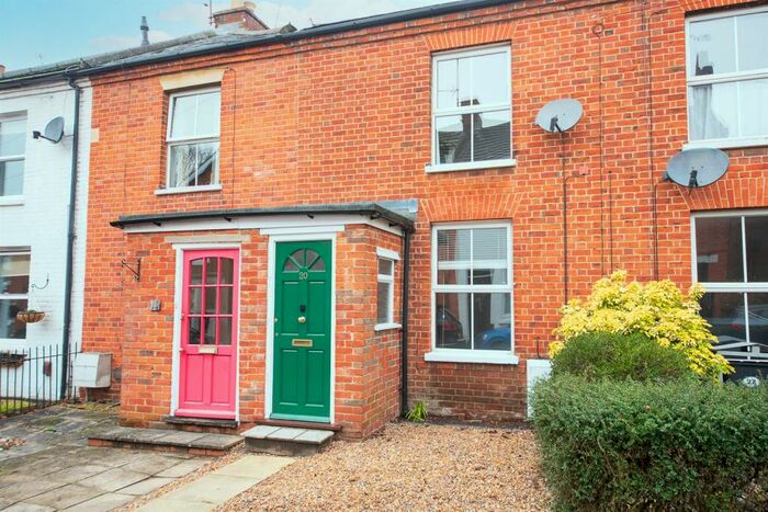 2 Bedroom Terraced House To Rent In Mount Pleasant, Wokingham, RG41