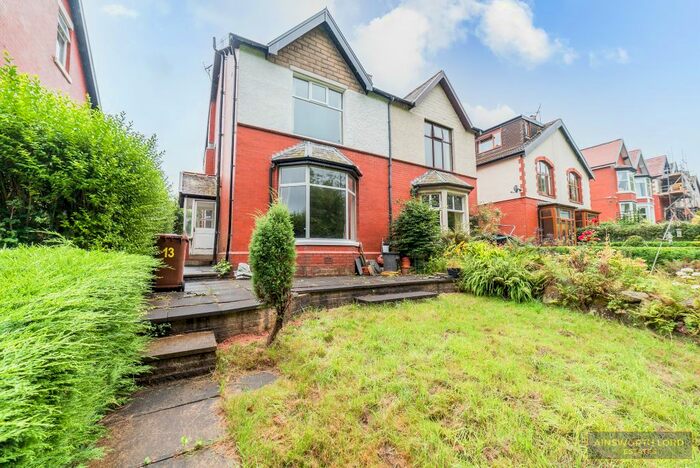 4 Bedroom Semi-Detached House For Sale In Earnsdale Avenue, Sunnyhurst, Darwen, BB3