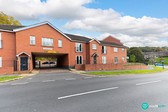 2 Bedroom Flat For Sale In Wordsworth Court, Sheffield, S5