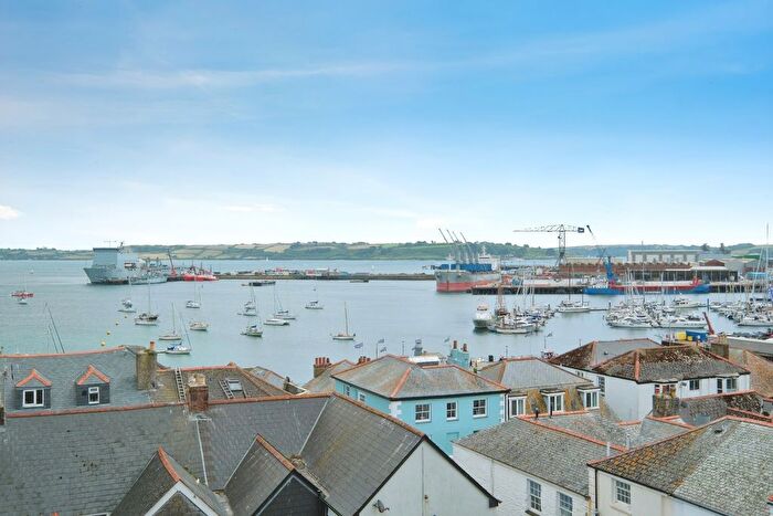 2 Bedroom Flat For Sale In New Street, Falmouth, Cornwall, TR11