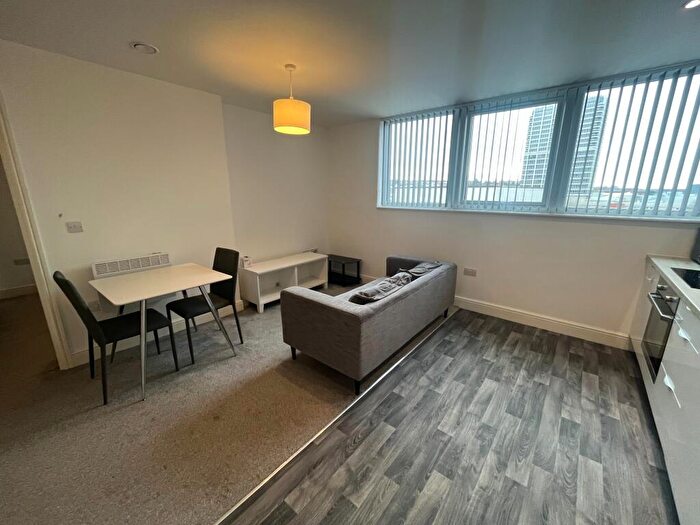 1 Bedroom Flat To Rent In Fleming Way, Town Centre, Swindon, SN1