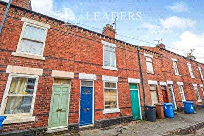 2 Bedroom House To Rent In City Road, Chester Green, DE1