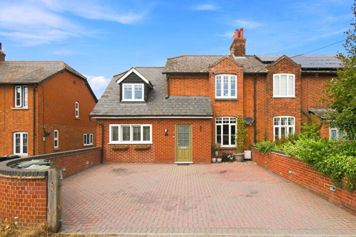 3 Bedroom Semi-Detached House For Sale In Newmarket Road, Great Chesterford, Saffron Walden, Essex, CB10