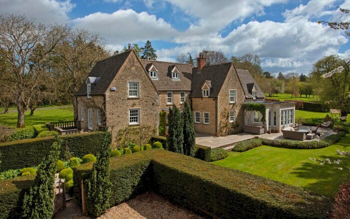 6 Bedroom Detached House For Sale In Woody Lane, Charlbury, Chipping Norton, Oxfordshire, OX7