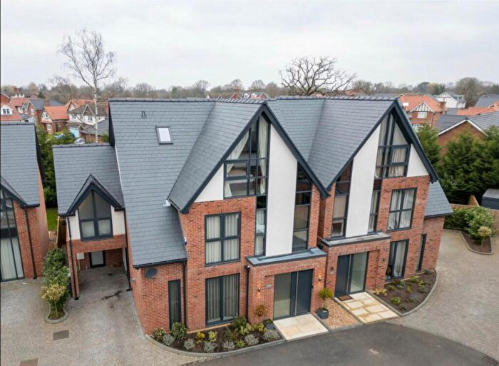 4 Bedroom Detached House To Rent In Rosegarth Place, Wilmslow, SK9