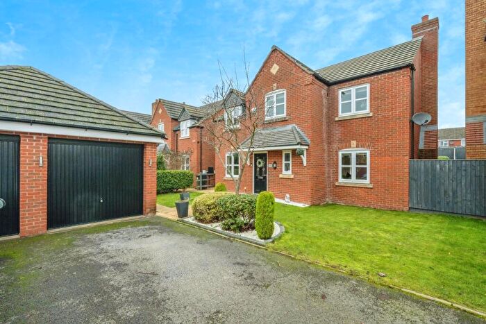 4 Bedroom Detached House For Sale In Croft Close, Two Gates, Tamworth, B77