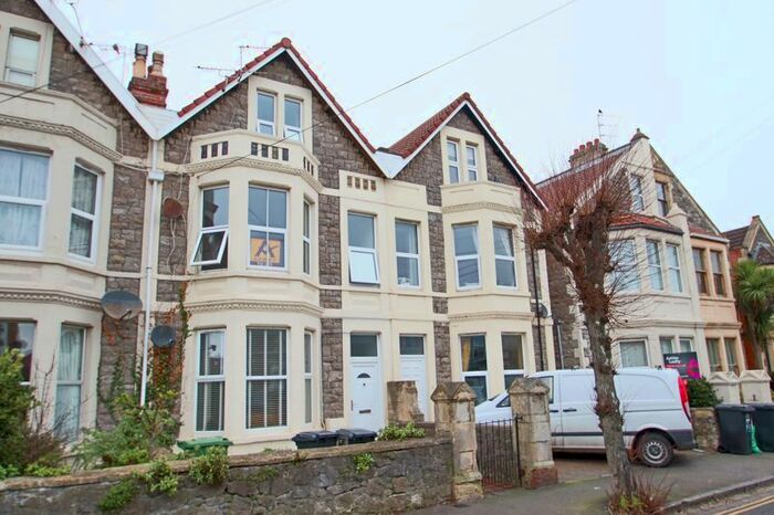 3 Bedroom Flat To Rent In Moorland Road, Weston-Super-Mare BS23