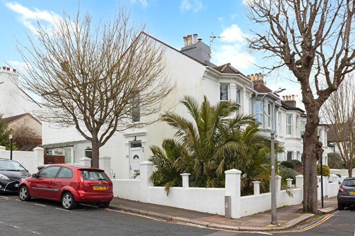 2 Bedroom Flat For Sale In Lucerne Road, Brighton, BN1