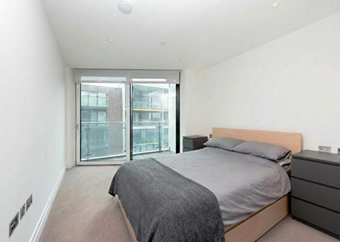 3 Bedroom Apartment To Rent In Riverlight Quay, London, SW11