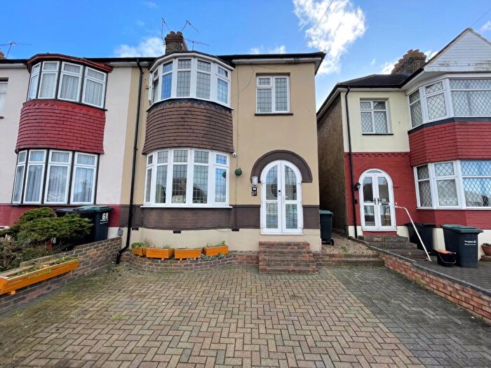 3 Bedroom Semi-Detached House To Rent In Bellman Avenue, Gravesend, DA12