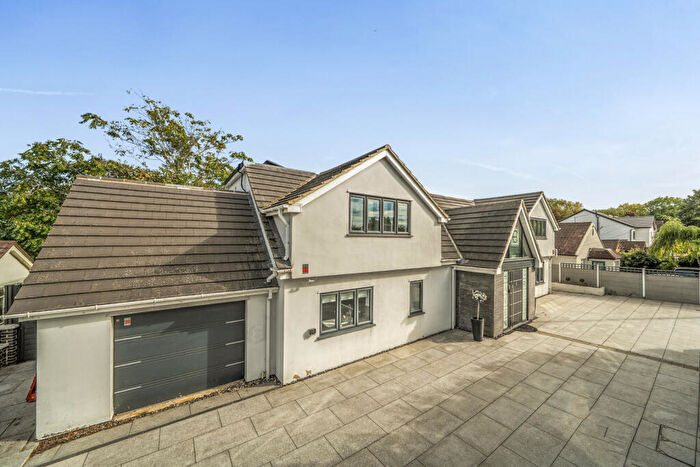 5 Bedroom Detached House For Sale In Sevenoaks Way, Orpington, BR5
