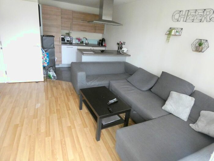 1 Bedroom Flat To Rent In Windsor Court, Mostyn Grove, Bow, E3